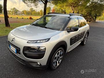 Citroen C4 Cactus BlueHDi 100 Shine