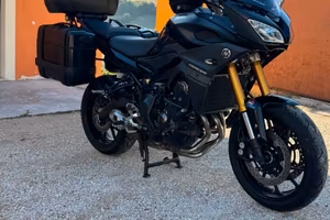 Yamaha tracer 900