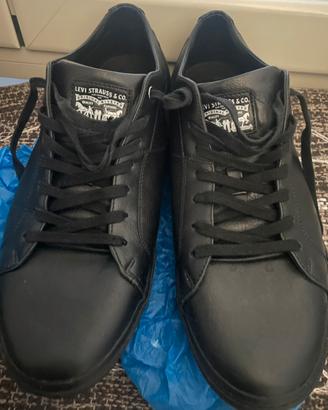 Scarpe levis in pelle