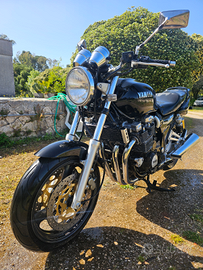 Yamaha XJR 1200