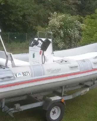 Gommone carrello motore
