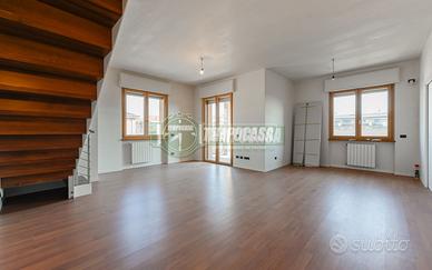 AMPIO QUADRILOCALE LIBERO SUBITO