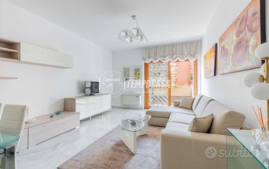 Torrino Nord - Trilocale con terrazzo in Via Stocc