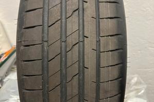 Gomme 235/55 18 Hankook iON