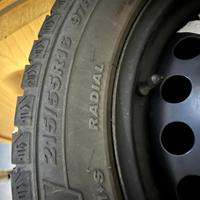 215 55 R16 invernali comprensivi di cerchi 5 fori 