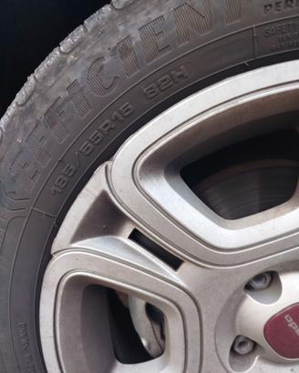 4 Gomme Estive Goodyear EfficientGrip 185/55 R15