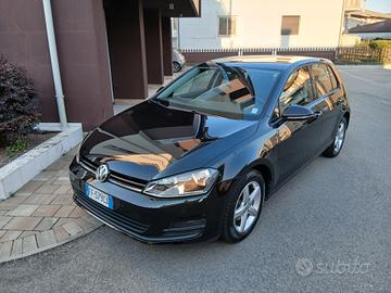 Volkswagen Golf 1.2 TSI 85 CV 5p. ok per neo paten