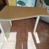 scrivania ultra compatta 