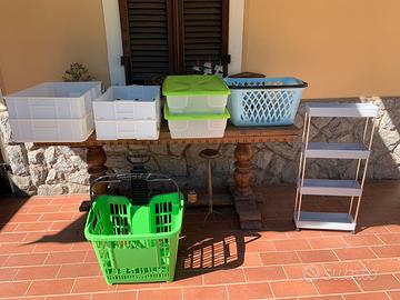 Contenitori in plastica anche per alimenti
