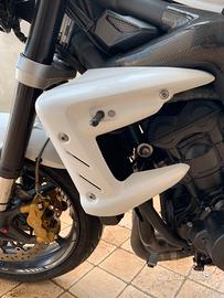 Fianchetto radiatore Street Triple 675