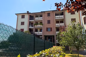 Appartamento di 100 m² con 3 locali e box auto a P