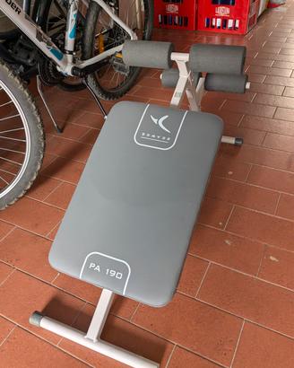 Panca inclinata per addominali