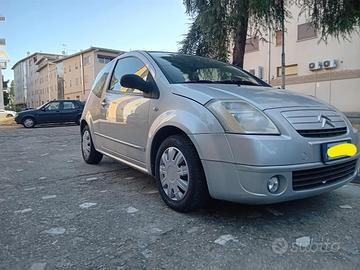 Citroen C2.