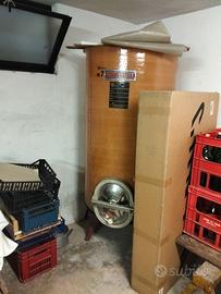 700 litri vetroresina con ispezione per svuotarla