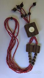 collana corallo e conchiglia