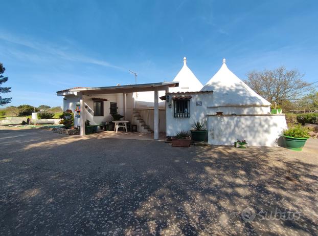 Trullo con ampio terreno