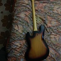 G&L Tribute JB 3-Tone Sunburst Basso Elettrico