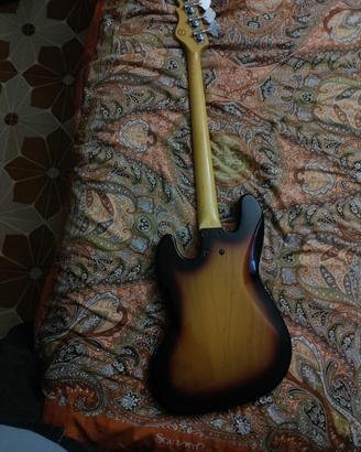 G&L Tribute JB 3-Tone Sunburst Basso Elettrico