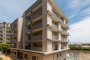 Zona via Cagna locale commerciale frazionabile