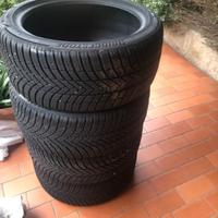 Gomme Bridgestone Blizzak LM 255 40 R19 100V
