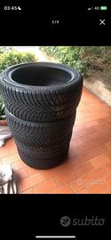 Gomme Bridgestone Blizzak LM 255 40 R19 100V