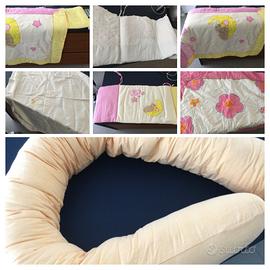 Lettino con cassetto e biancheria