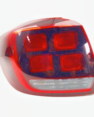 STOP FANALE POSTERIORE SINISTRO DACIA Sandero Seri