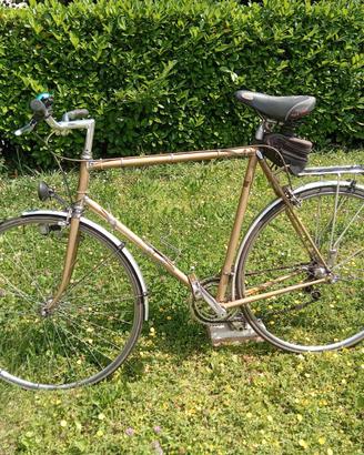 Bici da corsa adattata ad uso turistico