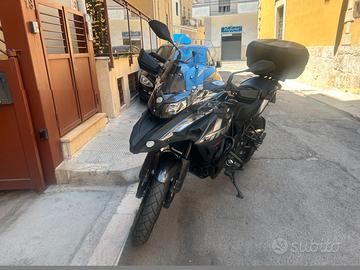BENELLI TRK 502X