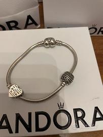 Bracciale Pandora con charms