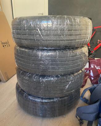 4 Gomme estive Hankook Ventus 21565R17 99H nuove