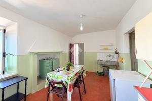 3 LOCALI A CASPERIA