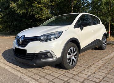 Renault Captur 1.2 TCe 90 CV Zen – 77.300 km –