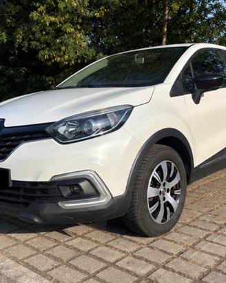 Renault Captur 1.2 TCe 90 CV Zen – 77.300 km –