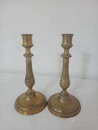 Coppia Candelieri Antichi In Ottone Inciso 24cm Ep