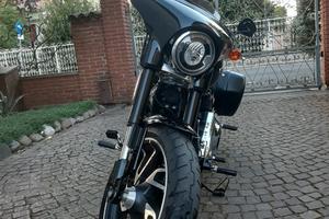 Harley Davidson  Sportglide