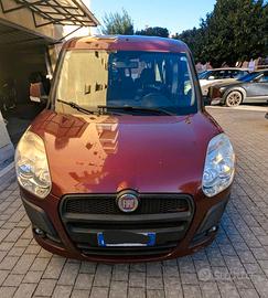 Fiat Doblò Emotion 1.6 Auto Bordeaux