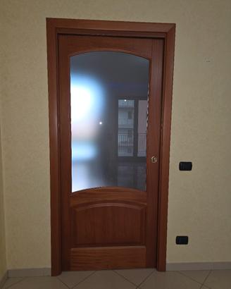 Porta in legno scorrevole