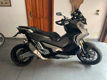 X-adv 750