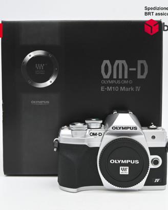 Olympus OM-D E-M10 IV