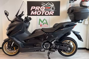Yamaha T Max 560 Tech Max + Akrapovic - 2022
