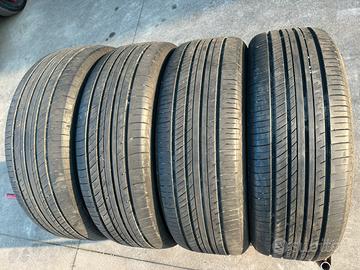 YOKOHAMA 235/60/18 107W (90%)