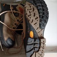 Scarponcini da trekking n. 39