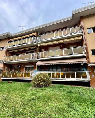 SPAZIOSO APPARTAMENTO BICAMERE BISERVIZI: VERA ...