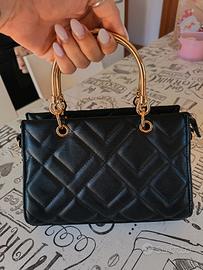 Borsa trapuntata con tracolla