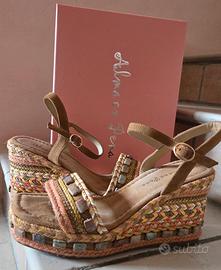 Sandali zeppa Alma en Pena