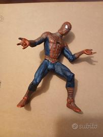 action figure spiderman 