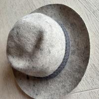 Cappello tirolese a tesa larga