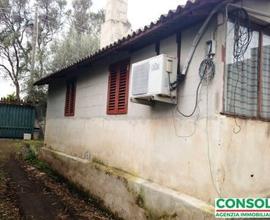 Rustico con terreno a Fiumefreddo