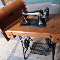 Macchina da cucire Singer 